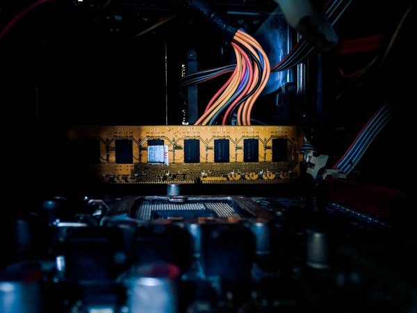 Impact du Design sur votre Stratégie de Communication Informatique Percutante